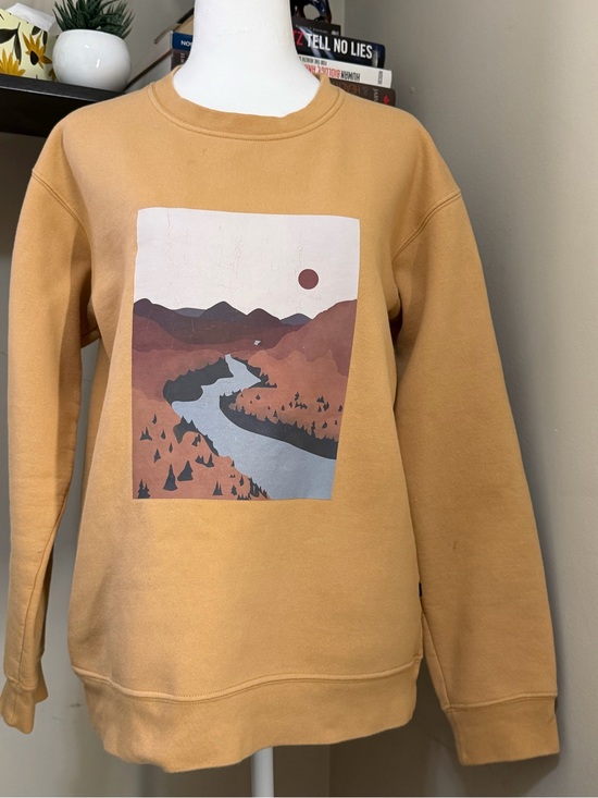 Figs Other - FIGS  Crewneck Sweatshirt in Camel/Nursing scrubs